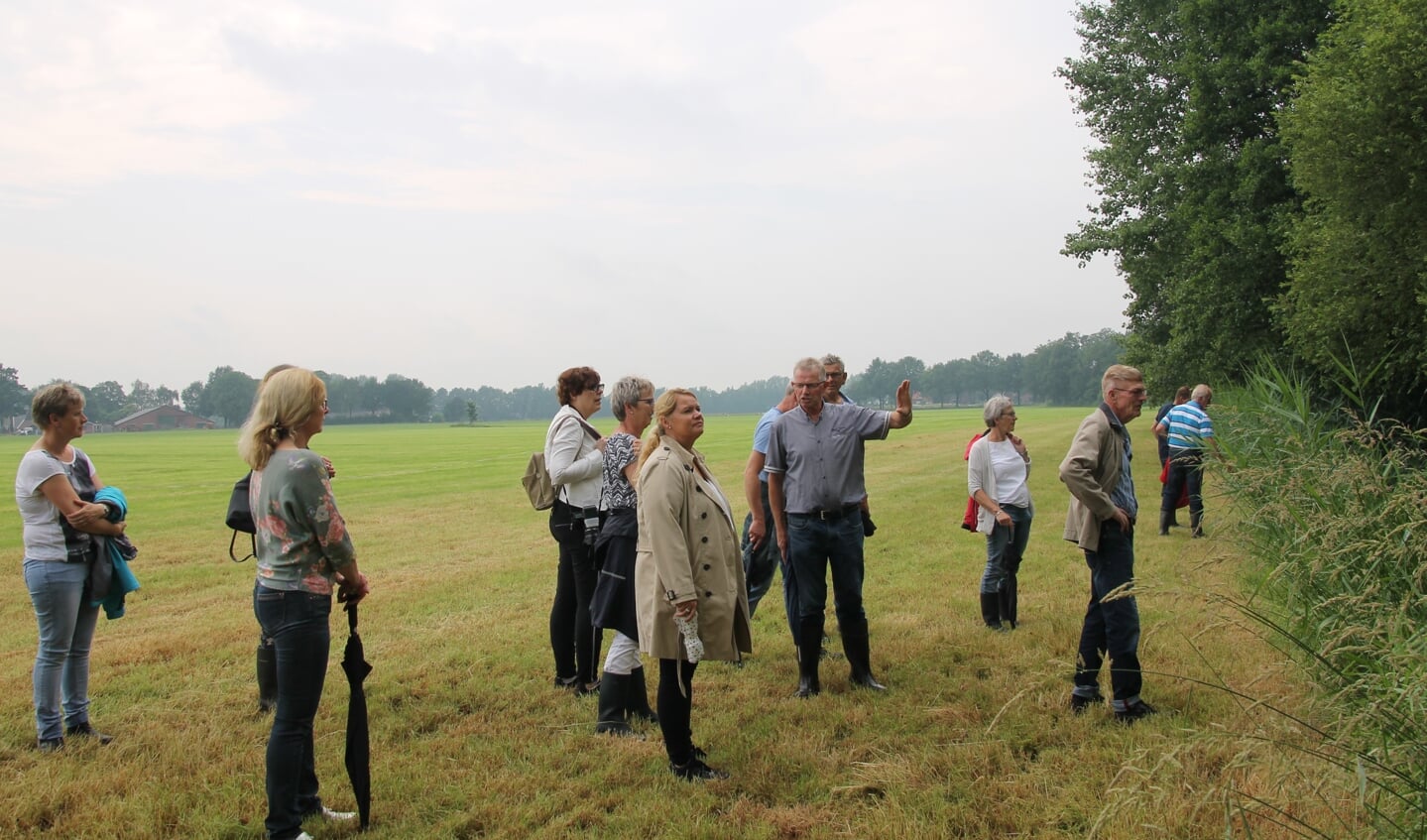 Jan Nijenhuis kan boeiend vertellen over hoe het landschap is ontstaan. Foto: Annekée Cuppers