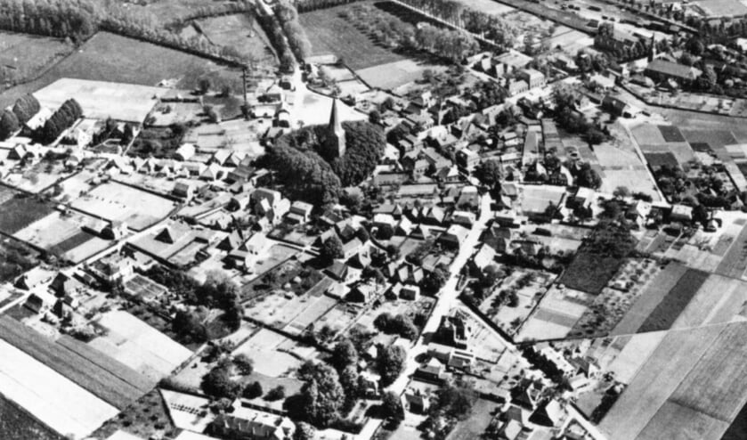 Een luchtfoto van Hengelo, gedateerd circa 1930. Foto: Oudhengelo