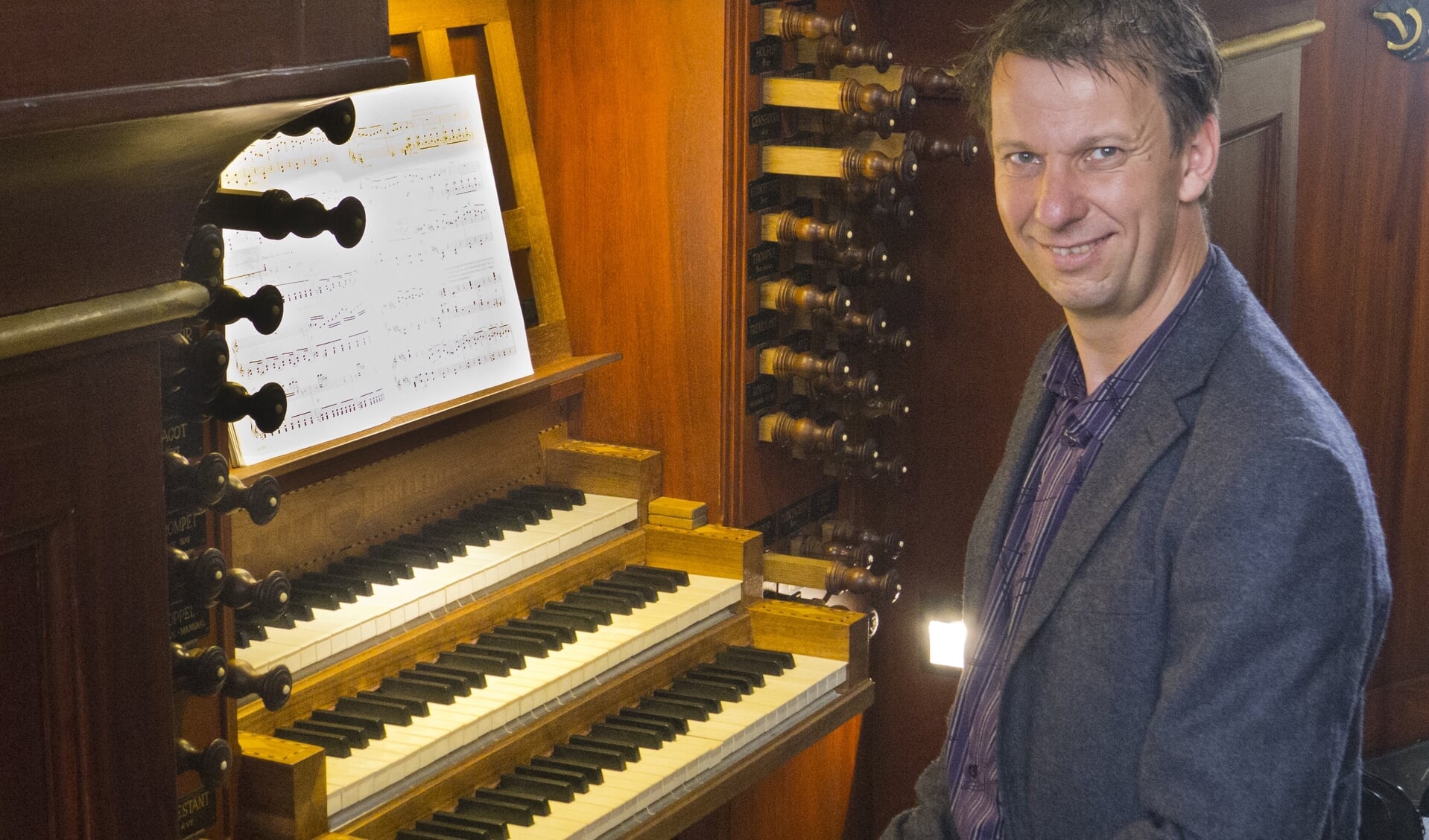 Harry van Wijk is onder andere als kerkmusicus verbonden aan de Oude Helenakerk in Aalten. Foto: PR. 