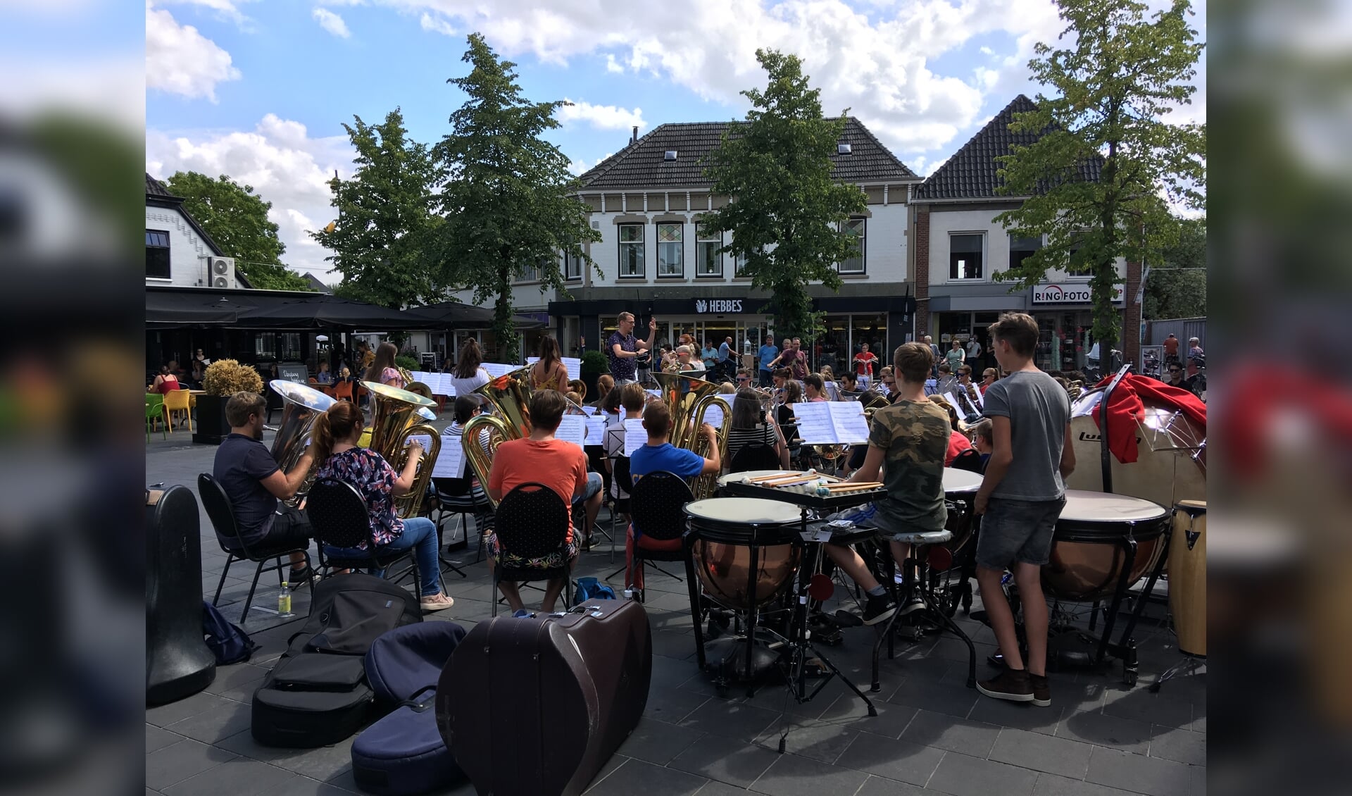Het Jeugdmuziekkamp op de Lichtenvoordse Markt. Foto: Barbara Pavinati