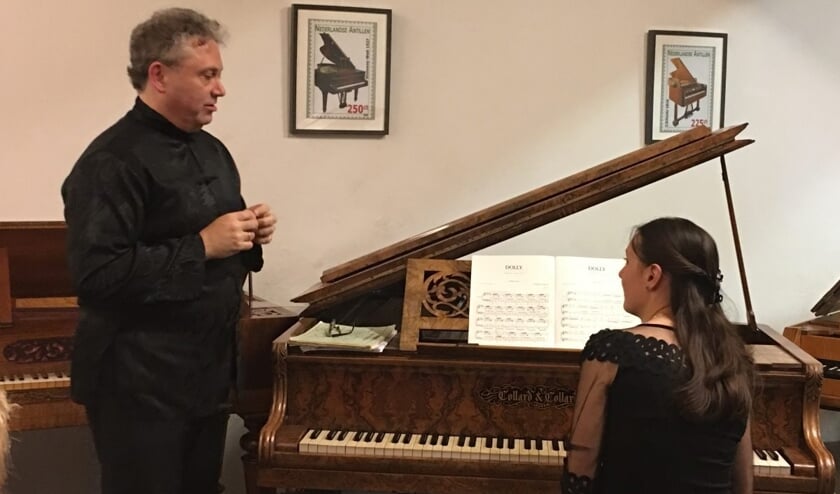 Richard Egarr en zijn vrouw Alexandra Nepomnyashchaya. Foto: PR