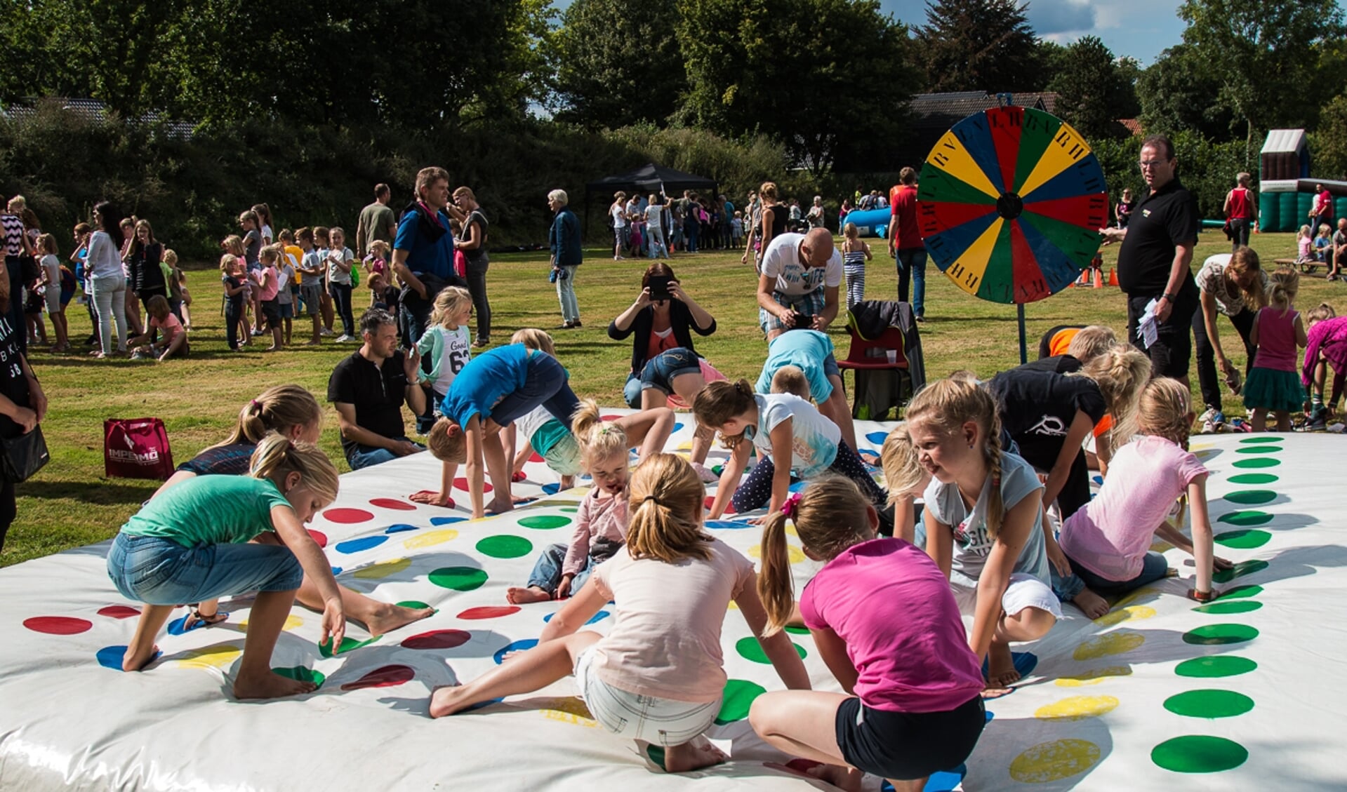 Basisschoolkinderen kunnen op zaterdag 1 september van 13.30 tot 16.00 uur gratis meedoen aan de Kinderspelen.  Foto: PR Bloemencorso