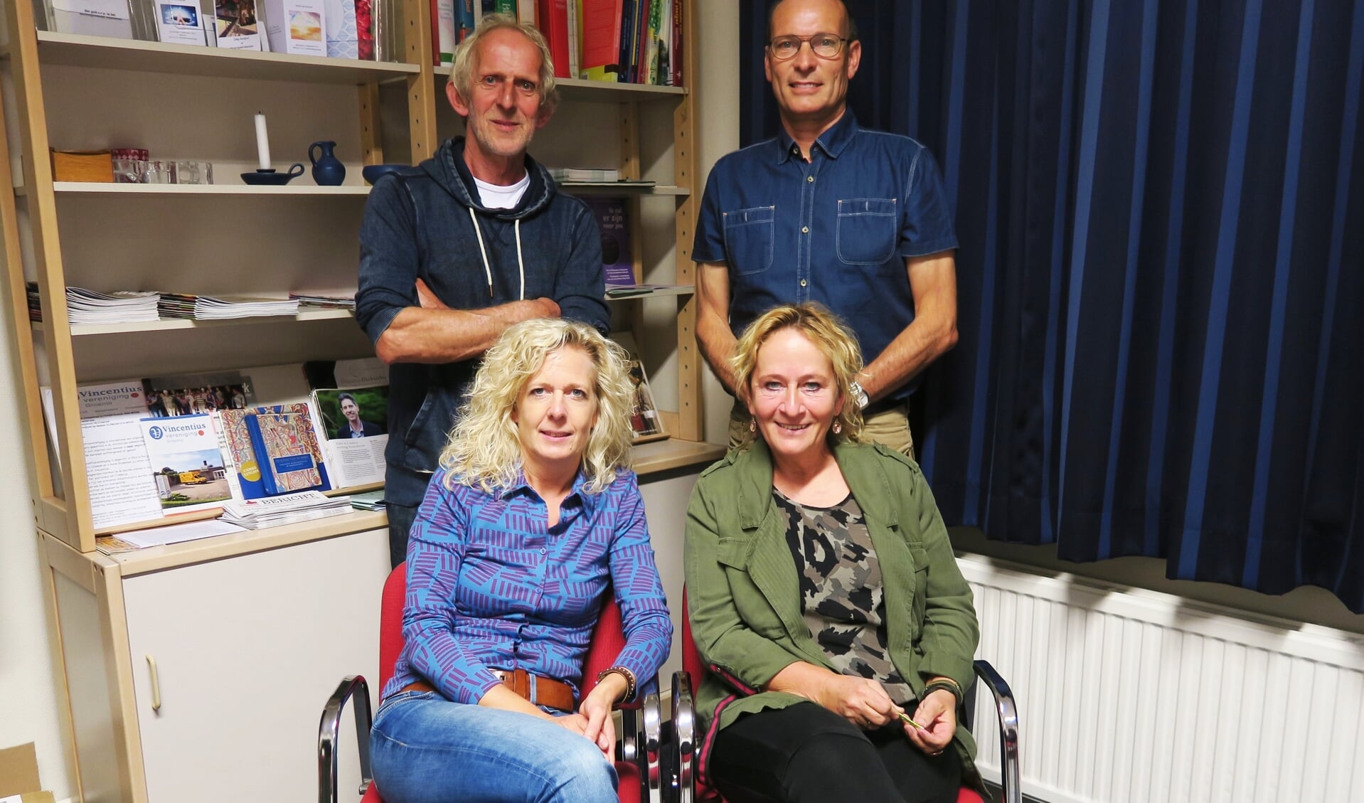 De initiatiefgroep met staand Harry Geverinck (links) en René Klein Gunnewiek (rechts) en zittend Evelyn te Morsche (links) en Ivonne Borgijink (rechts). Foto: Theo Huijskes