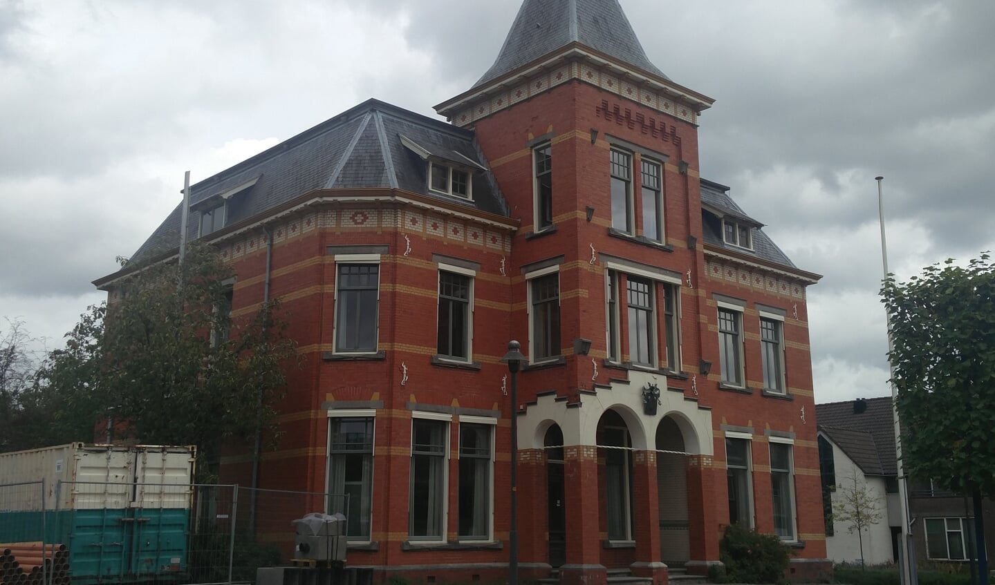 Villa Smits, de villa die voorheen deel uitmaakte van het gemeentehuis. Foto: Rob Stevens