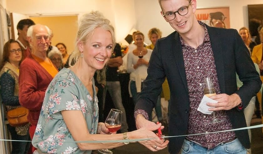 Melanie Meijer leefstijlarts en wethouder Zorg en Welzijn Mathijs Broeke. Foto: Geert Linssen