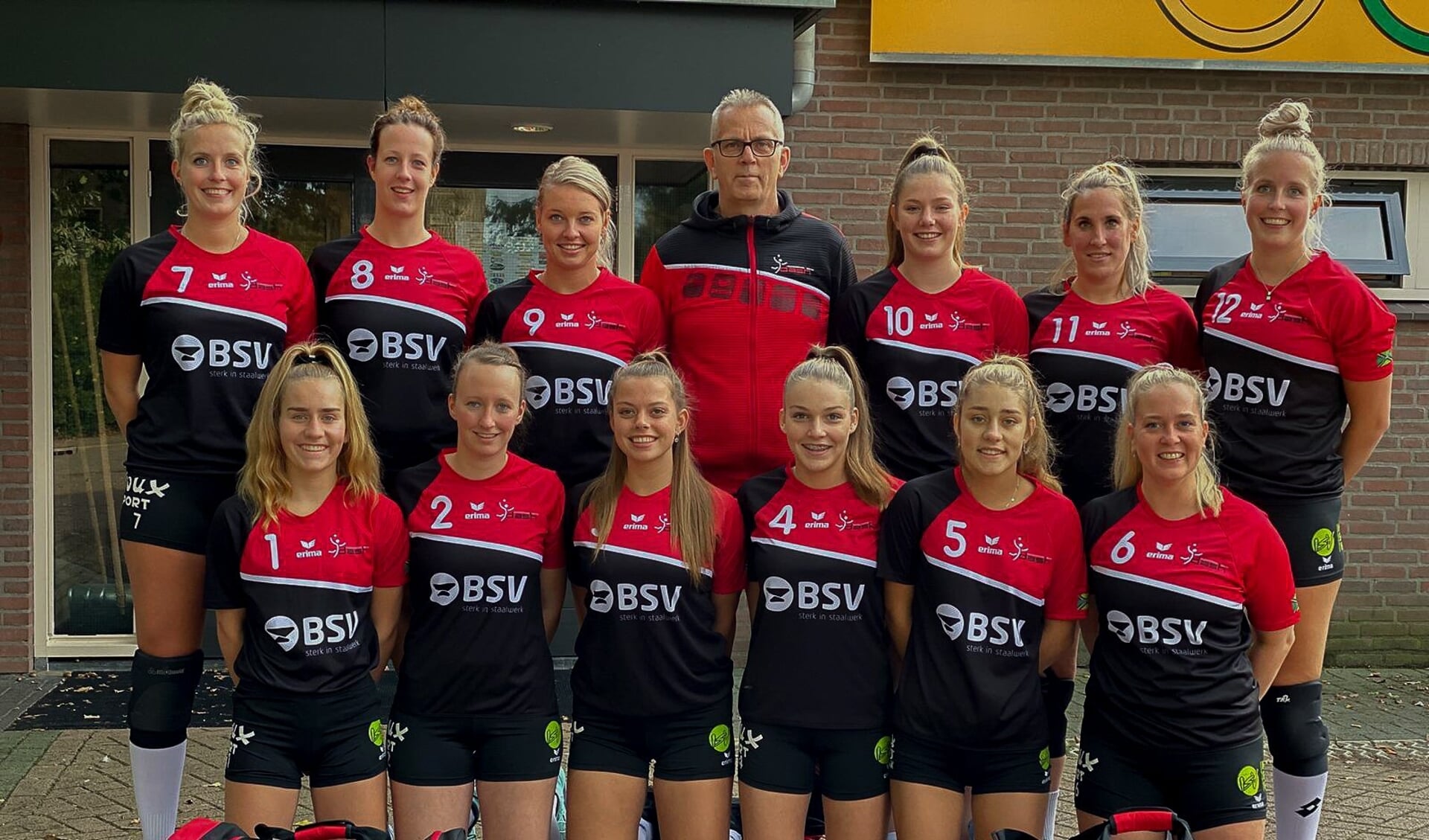 Het Dames-1 team van Dash. Foto: Ismay Jansen