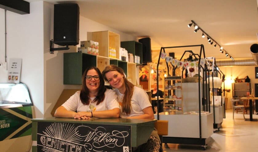 Cindy Klein Ikink (links) en Marloes van den Berg hopen met Het Blok de Ignite award binnen te slepen. Foto: Annekée Cuppers