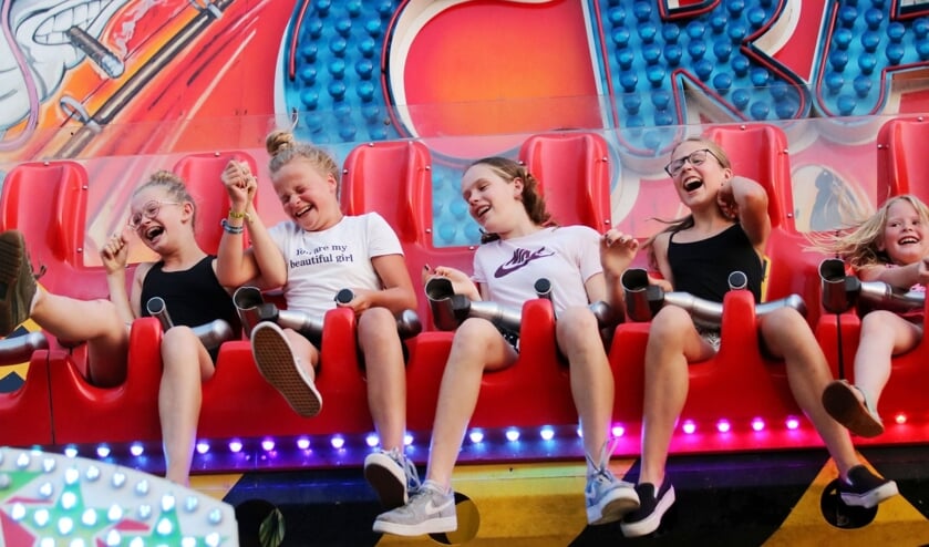 Volop vertier tijdens de Zomerfeesten dit jaar. Maar de buurtschappen Medler en Delden zijn niet blij met de verplaatsing van de feesten volgend jaar. Foto: Rob Schmitz.