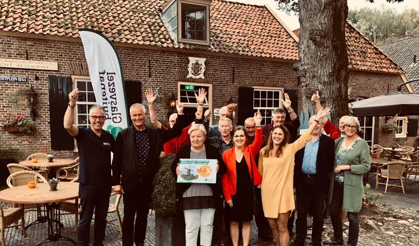 In Bronkhorst werd bekendgemaakt dat in Achterhoek Midden glasvezel wordt aangelegd. Foto: PR
