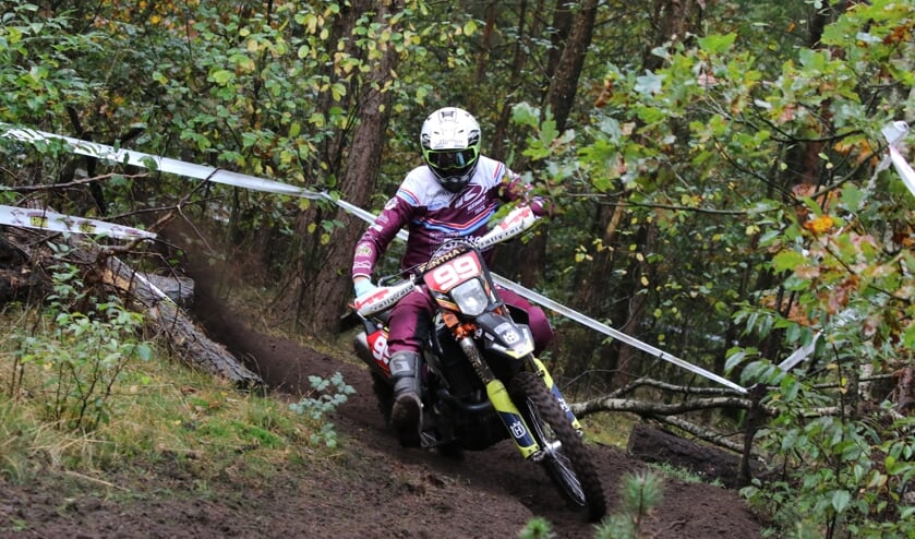 Thijs Bulten pakt winst in ONK Enduro thuiswedstrijd. Foto: Henk Teerink