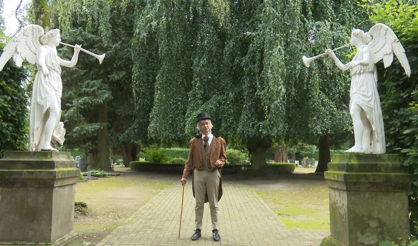 Troubadour Gery Groot Zwaaftink in de rol van acteur.