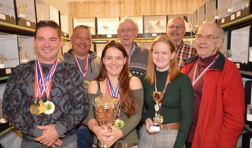 Jimmy Knuever, Henk Wentink, Denise Hogenkamp, Gert Leeflang, Rilana Buiting, Han Peppelman en Willem Hissink (v.l.n.r.). Gerard Löwenthal ontbreekt helaas op de foto. Foto: Rob Verkerke