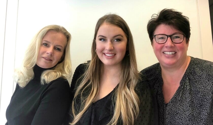 Manon (links), Joanne (midden) en Hanneke starten de Beautykadobank. Foto: Bart Rengelink