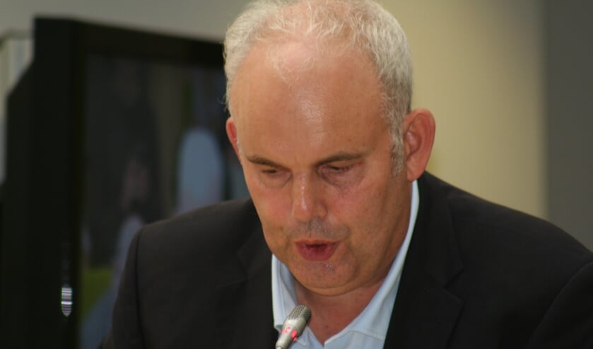 Ronald Willering van OOG wil precies weten wat het college ondernomen heeft om de problemen omtrent Vitelco op te lossen.