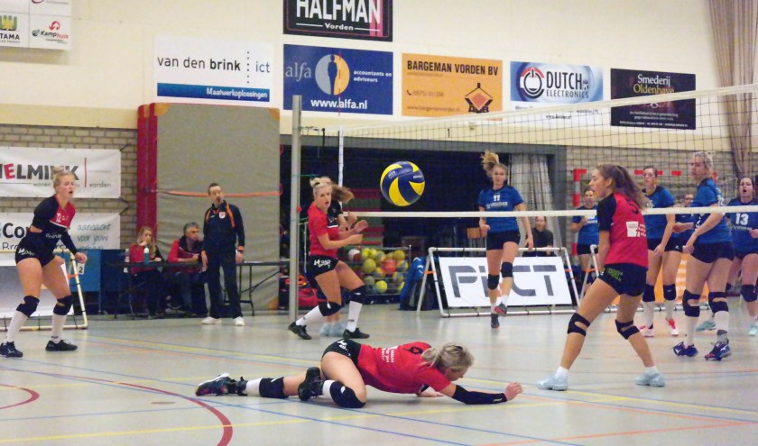 Dames Dash konden niet winnen van Dynamo Tubbergen. Foto: Henk Groenendahl