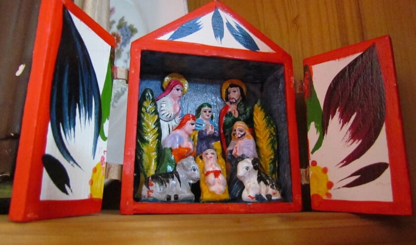 Kerststalletjes uit de collectie van Rita Bakker zijn niet alleen tijdens het lichtjesfeest op vrijdag 13 december te bewonderen op de deel van boerderij Winkels in Gelselaar, maar ook op zaterdag 14 december van 13 tot 17 uur. Foto: PR