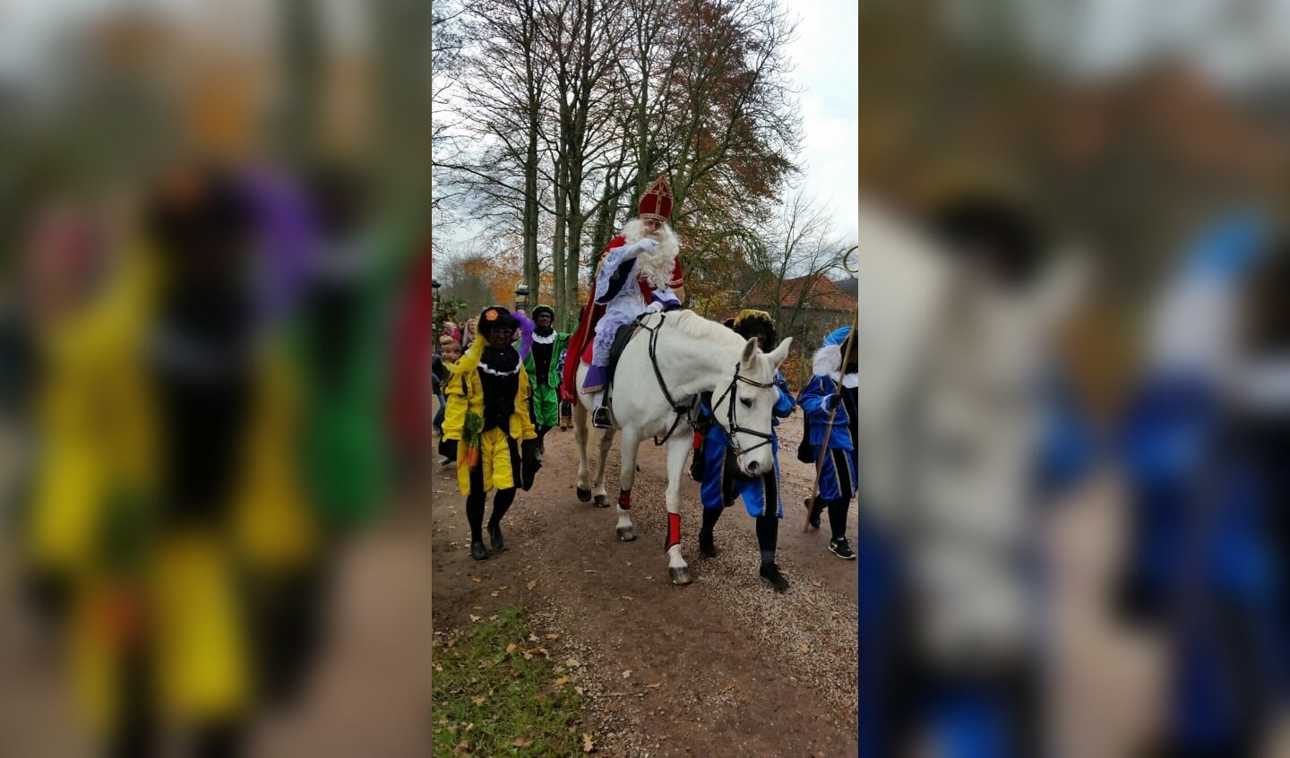 Op zijn paard Amerigo gaat de Sint en de hele stoet daarna naar kasteel Keppel. Foto: K. Heijting