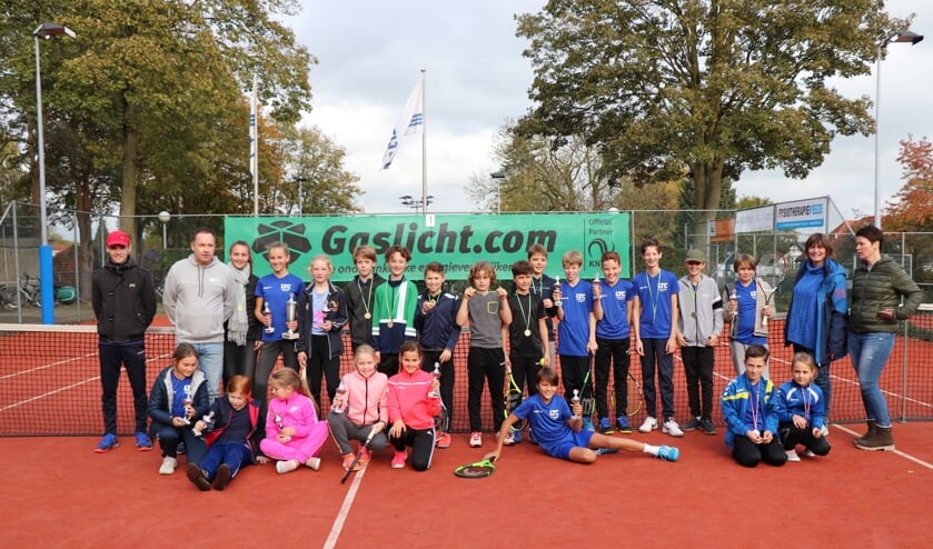 Alle deelnemers en organisatoren van de kampioenschappen. Foto: Gerjan Menge