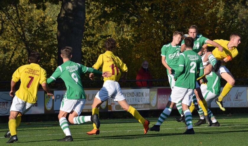 Een spelmoment uit de wedstrijd tegen GWVV. Foto: PR