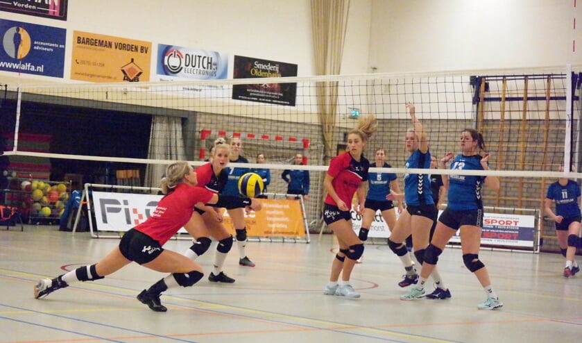 Spelmoment uit het volleybalduel van Dash. Foto: PR