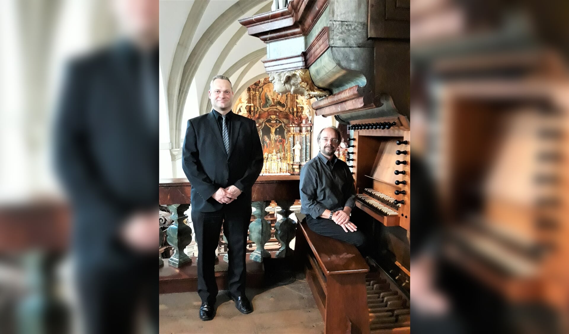 De trompettist Thomas Barenborg en de cantor Christoph Nierhaus (rechts). Foto: PR