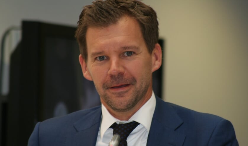 "We moeten stevige ingrepen doen", legt Niek Bragt van het CDA uit.
