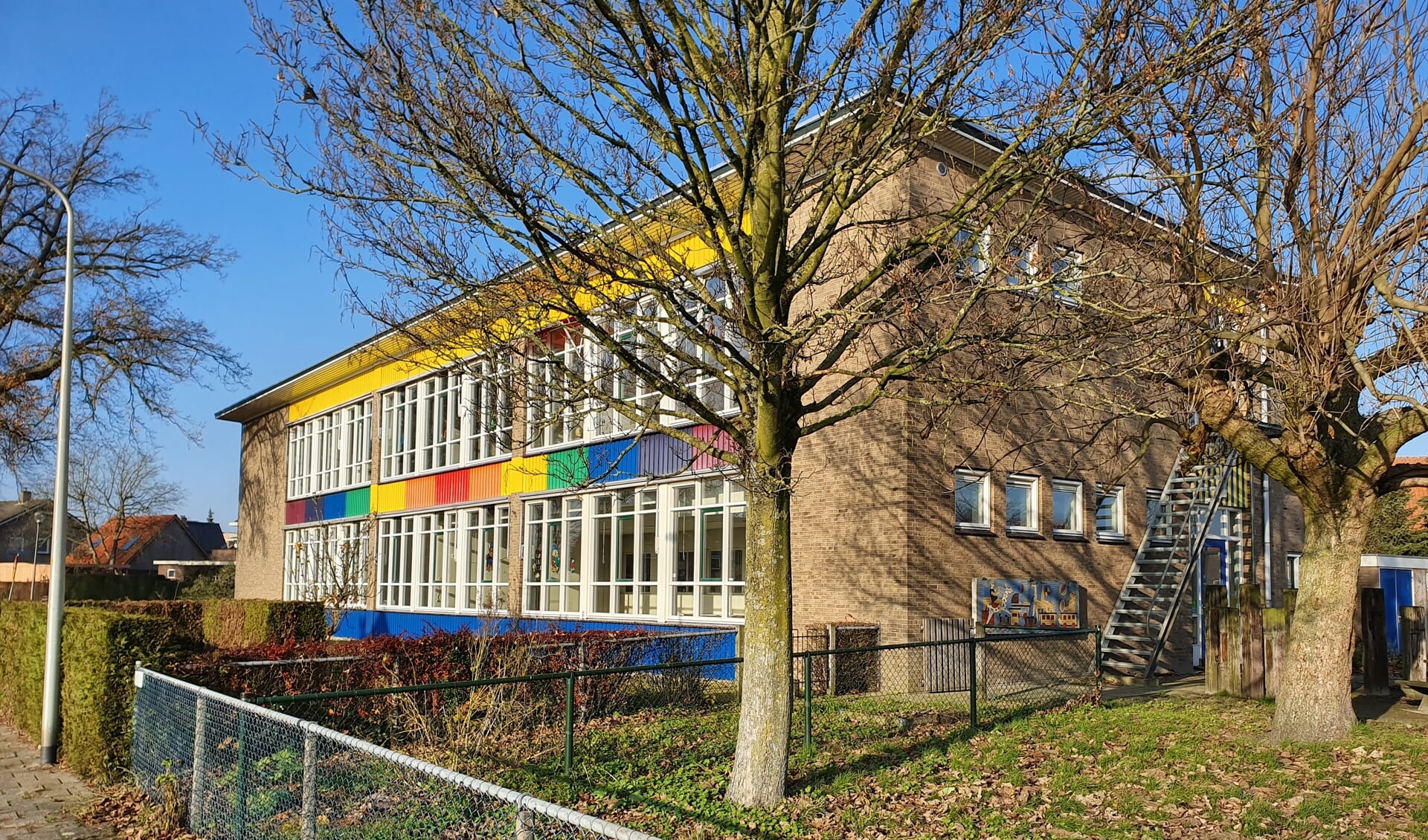 De voormalige Willem Sluiterschool staat op de niminatie om te worden gesloopt.Foto: Rob Weeber