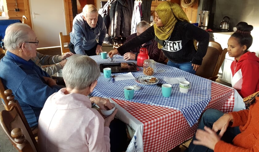 Tijdens de koffie wordt het geheugen getraind. Foto: Present Winterswijk