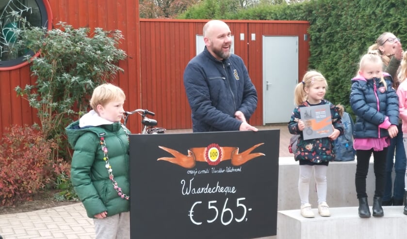 De opbrengst van de veiling komt ten goede aan de kinderen van basisschool De Garve. Foto: PR
