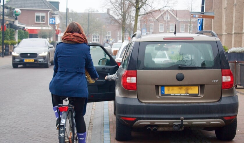 Langsrijdende fietsers hebben nu last van plotseling openslaande portieren. Foto: PR