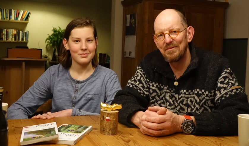 Teun en Henk vertellen over hun voettocht. Foto: Sis Huiskamp