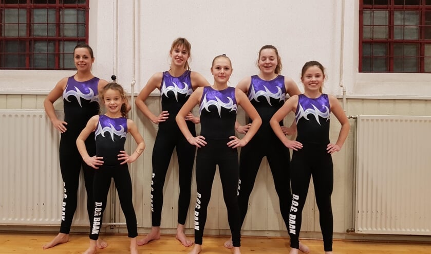 Turnsters van de vierde divisie (v.l.n.r.): Lynn, Noa, Louke, Chayenne, Silke en Emma. Foto: Mandy Mennnink