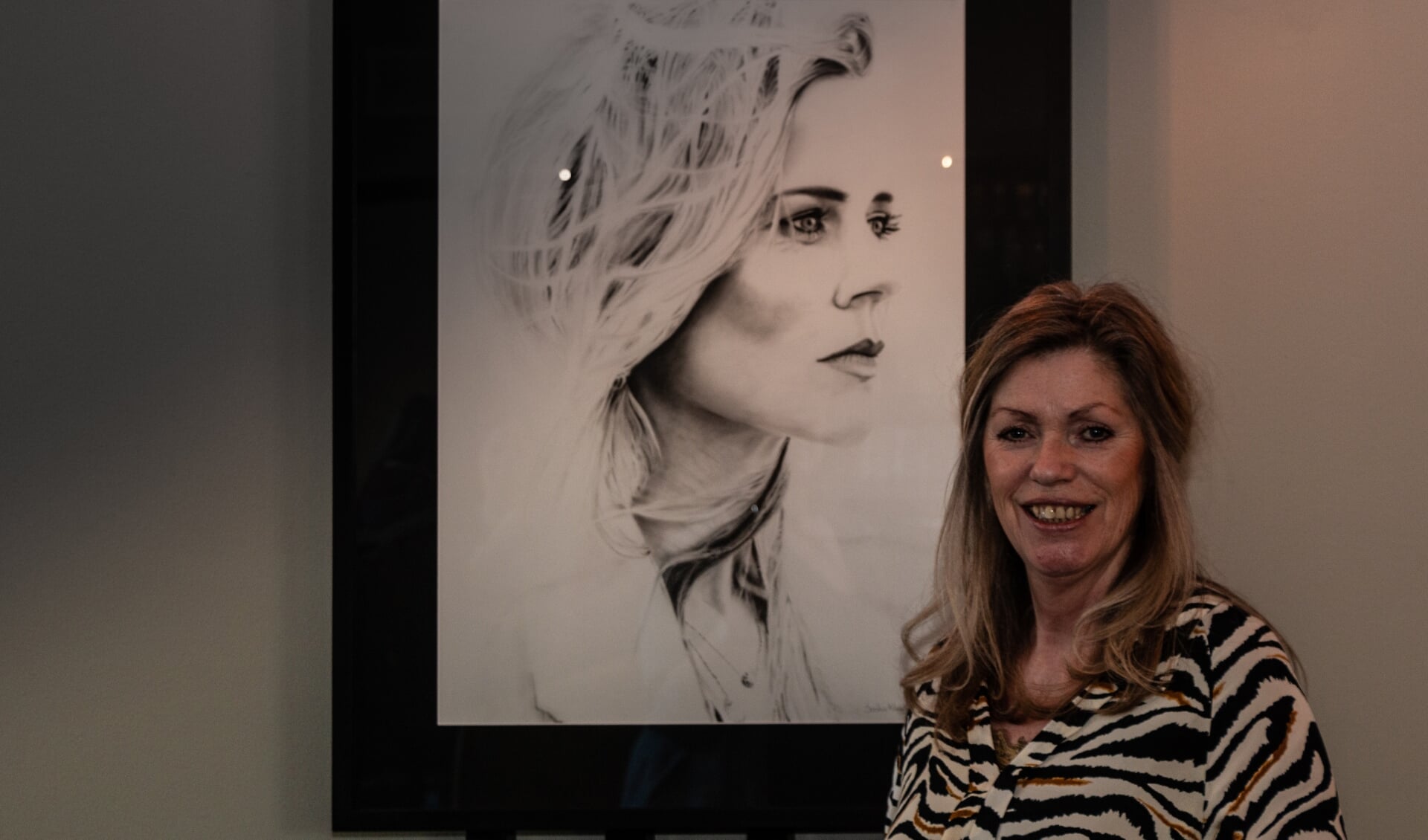 Saskia Klein Nulent exposeert haar werk in het Museumcafé. Foto: Henk Derksen