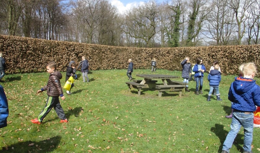 Eieren zoeken in de Doolhof in Ruurlo. Foto: PR
