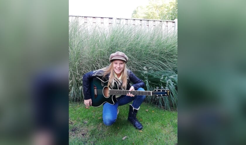 Zangeres Merel Geerdink. Foto: PR Bevrijdingsconcert