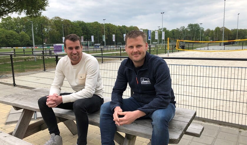 Alexander Tempels en Richard te Selle (r) vormen samen met Loes Lageschaar en Boudewijn Inja de werkgroep achter de eerste Achterhoekse Unieke Spelen. Foto: Miriam Szalata