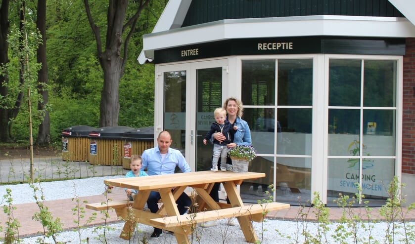 De familie Helder bij de receptie. Foto: PR