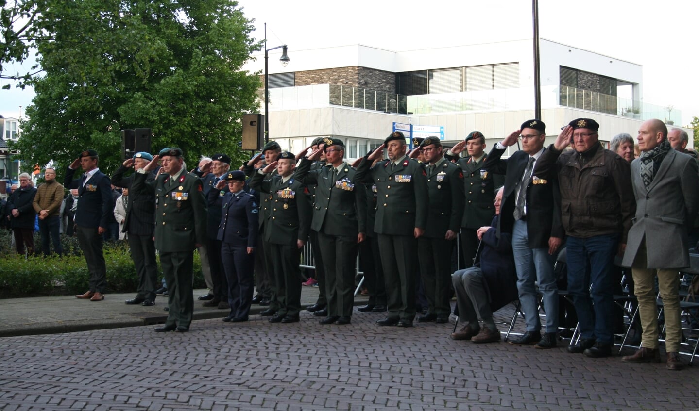 Veteranen waren aanwezig bij de herdenking. Foto: Verona Westera 