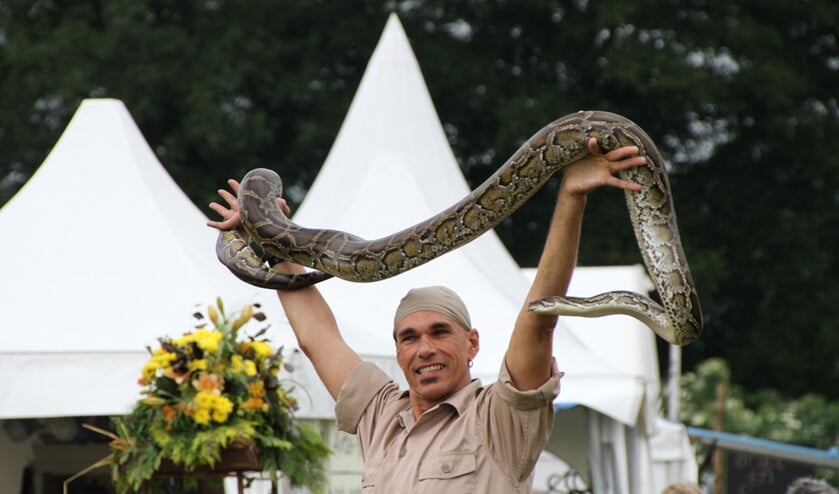 Er is ook een show met slangen en een krokodil. Foto: PR