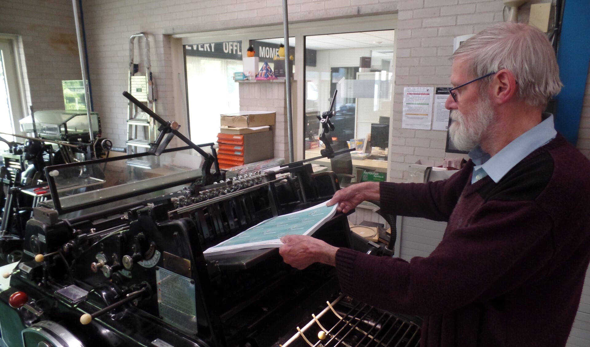Op deze oude machine begon het vijftig jaar geleden allemaal voor Gerrit Stokkink. Foto: Jan Hendriksen