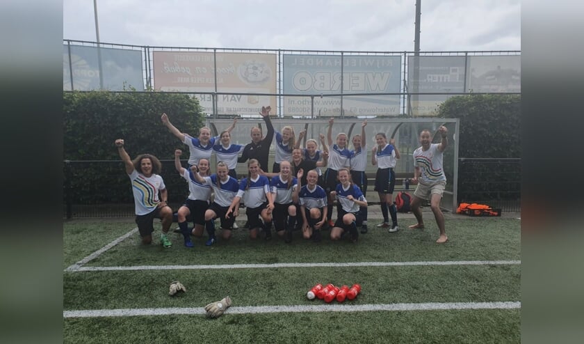 Nationatole titel voor de meiden van het GKC. Foto: PR
