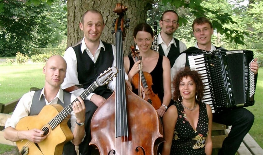 Mazzeltov werd met de cd 'Mishpoge' in 2005 genomineerd voor een Edison. Foto: PR