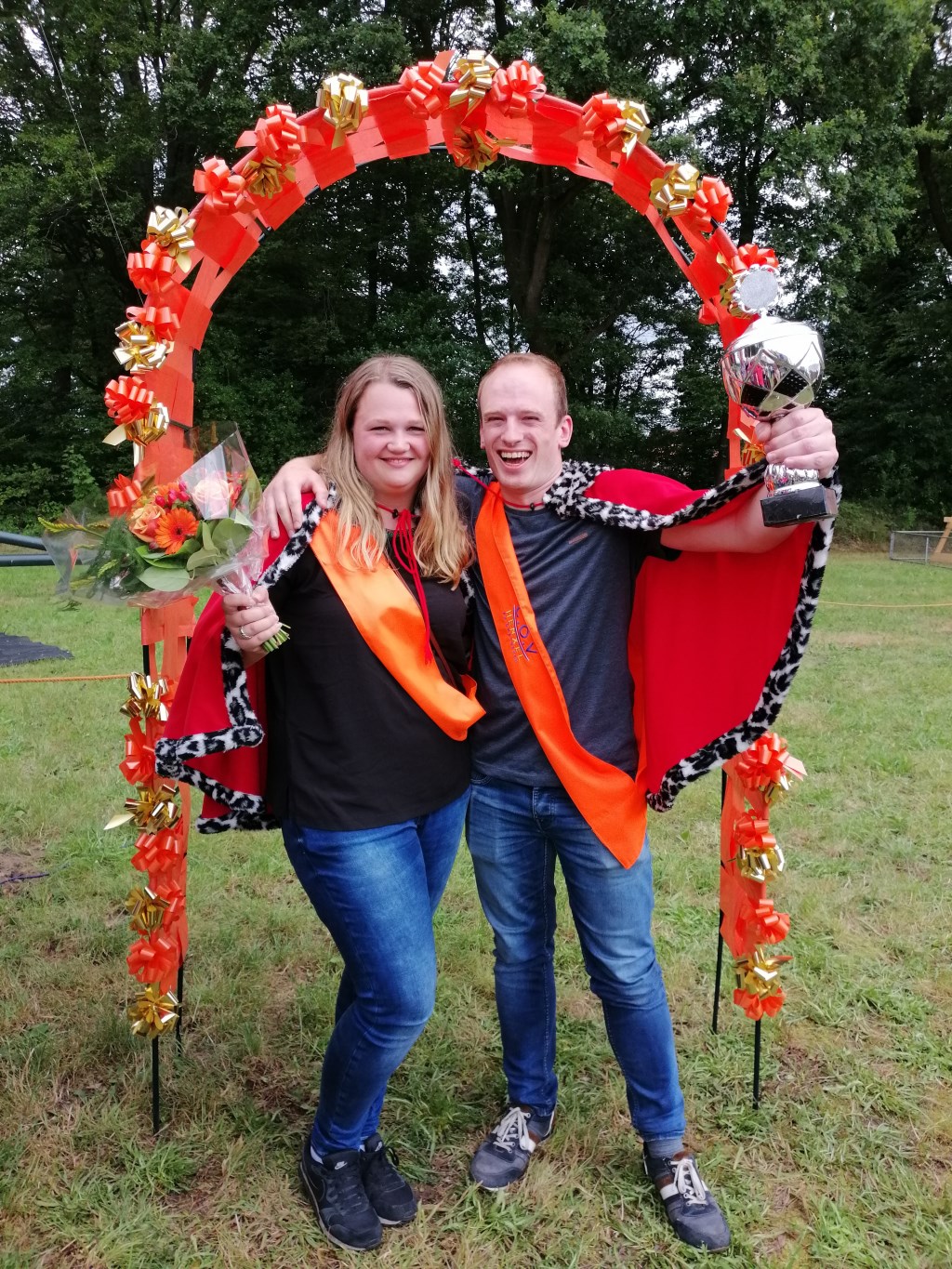 Koning Jeffrey Pardijs en zijn vriendin Nathalie. Foto: PR