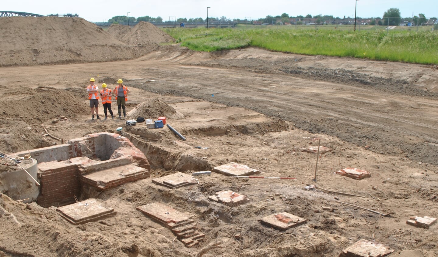 Archeologen van de gemeente Zutphen deden de afgelopen weken opgravingen naar een van de oudste bedrijfscomplexen van De Mars: zaagmolen De Zwaan. Foto: PR