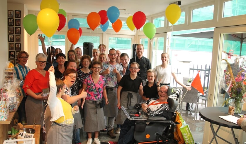 Alom plezier en blijheid, nu Bijzonder Gewoon weer open is, en de medewerkers weer aan de slag kunnen. Foto: Lydia ter Welle