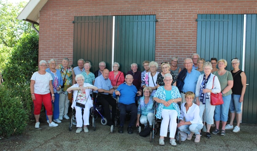 De deelnemers aan het uitstapje van de oudersoos. Foto: Silvia Sonderen