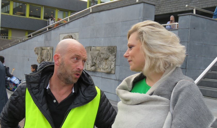 Directeur Joost van Campen in gesprek met wethouder Maureen Sluiter. Foto: Bert Vinkenborg