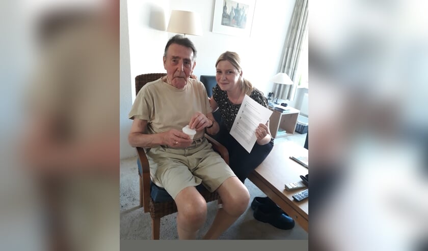 De ouderen werden op een ijsje getrakteerd. Foto: PR.
