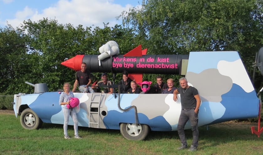 'Beugholt en Bloasmuziek' met hun 'crossmonster'. Foto: PR.