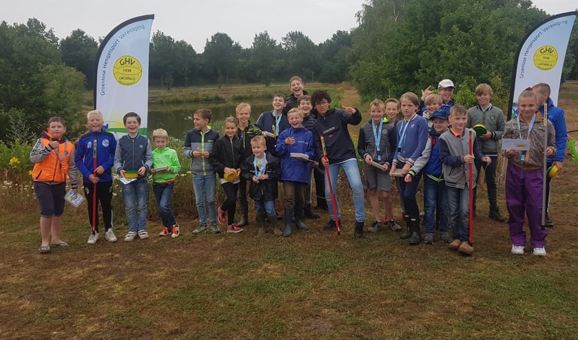 De deelnemers aan de viswedstrijd. Foto: GHV